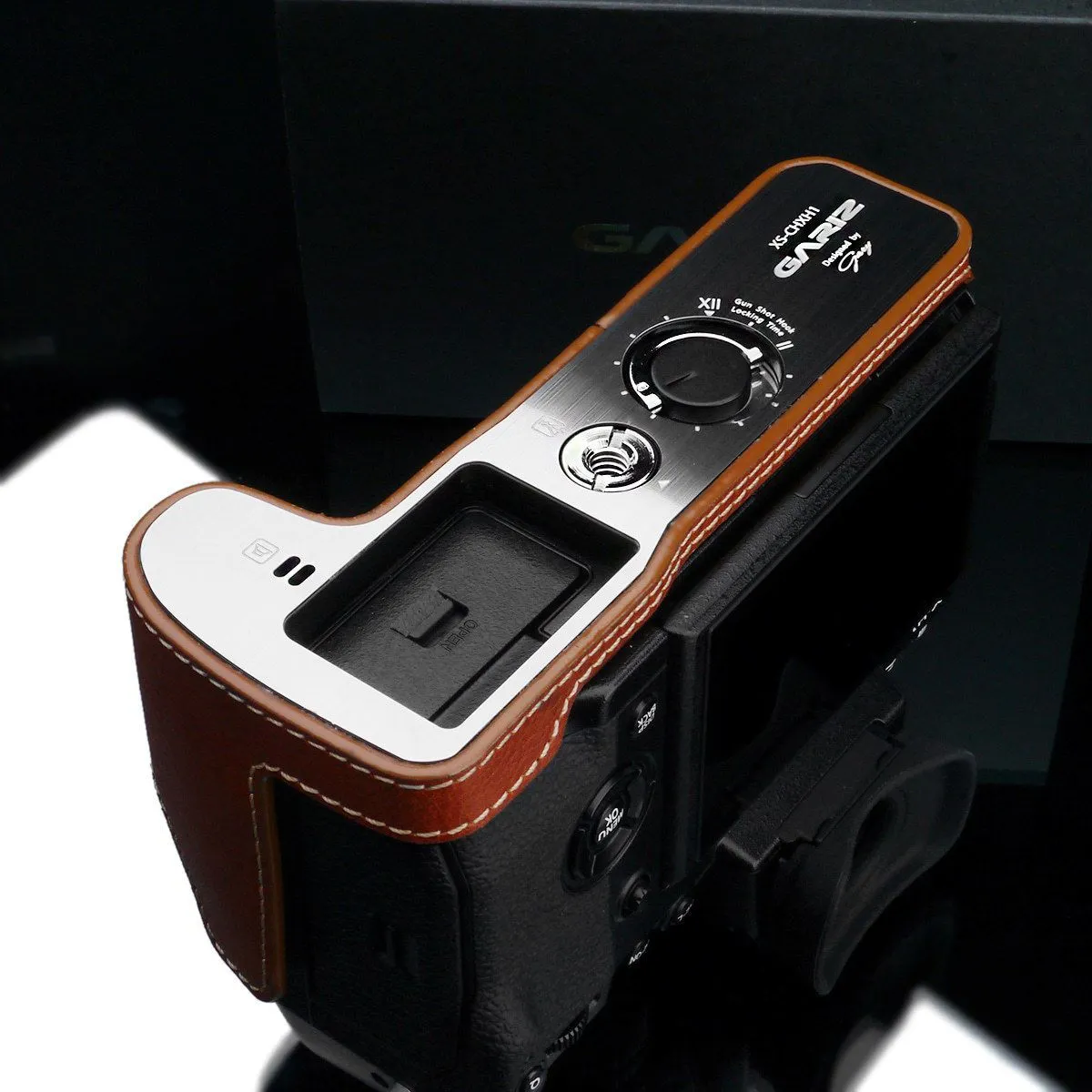 Gariz XS-CHXH1CM Leather Camera Half Case Camel for Fujifilm X-H1