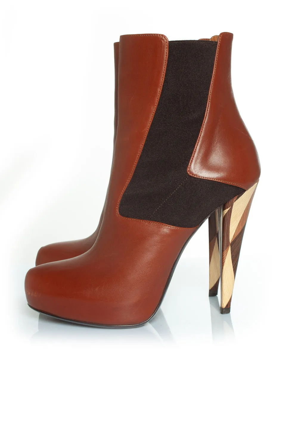 hidden platform boots in cognac leather