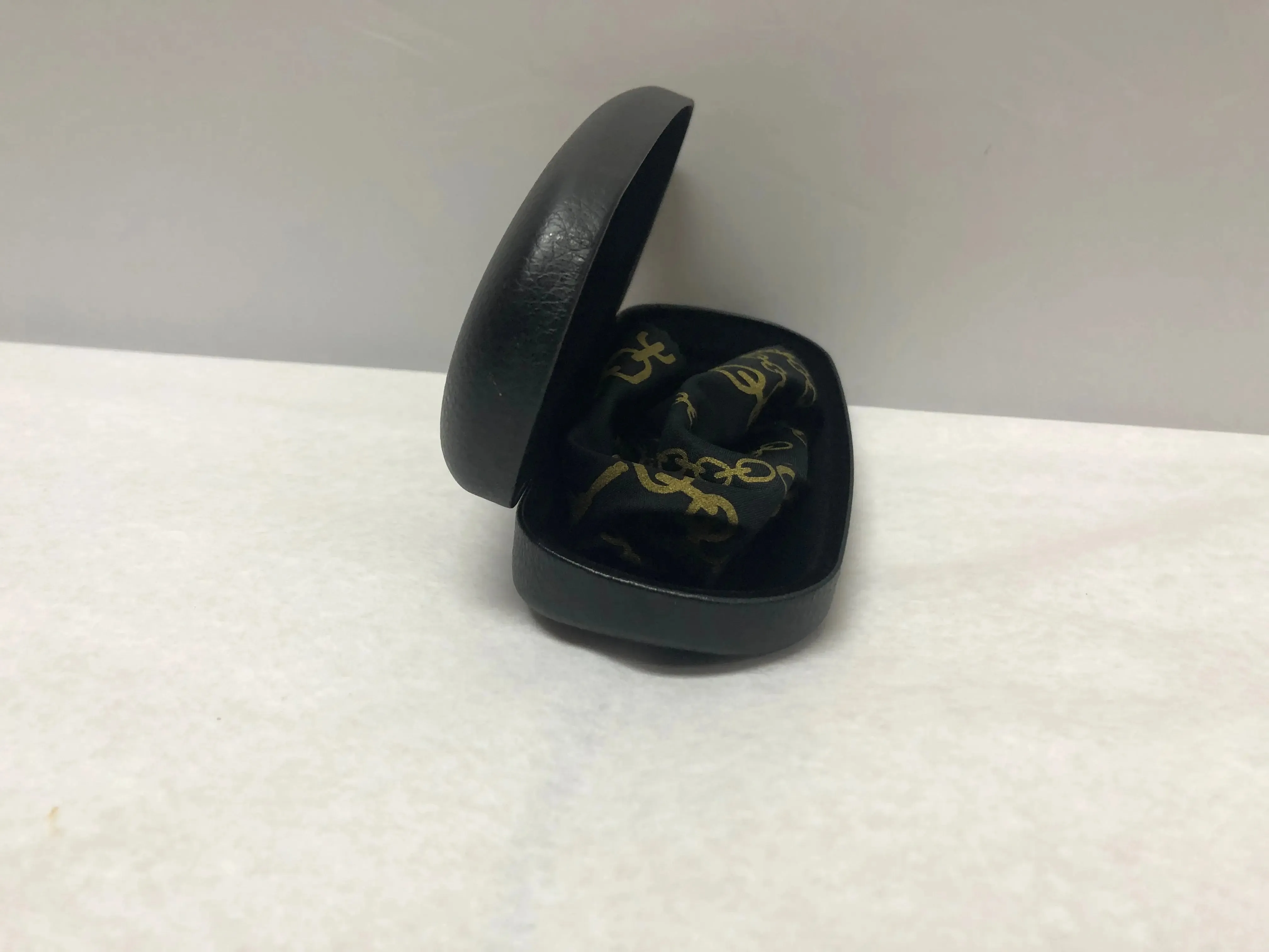 Juicy Courture Black Label Small Black Optical Eyeglasses Hard Case | KMOPT-22