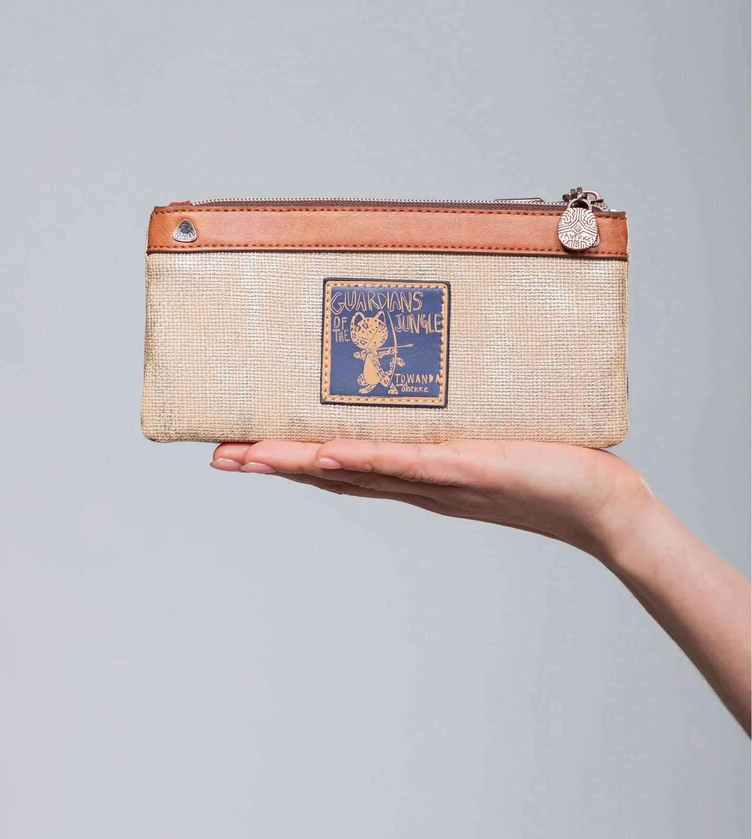 Menire pencil case