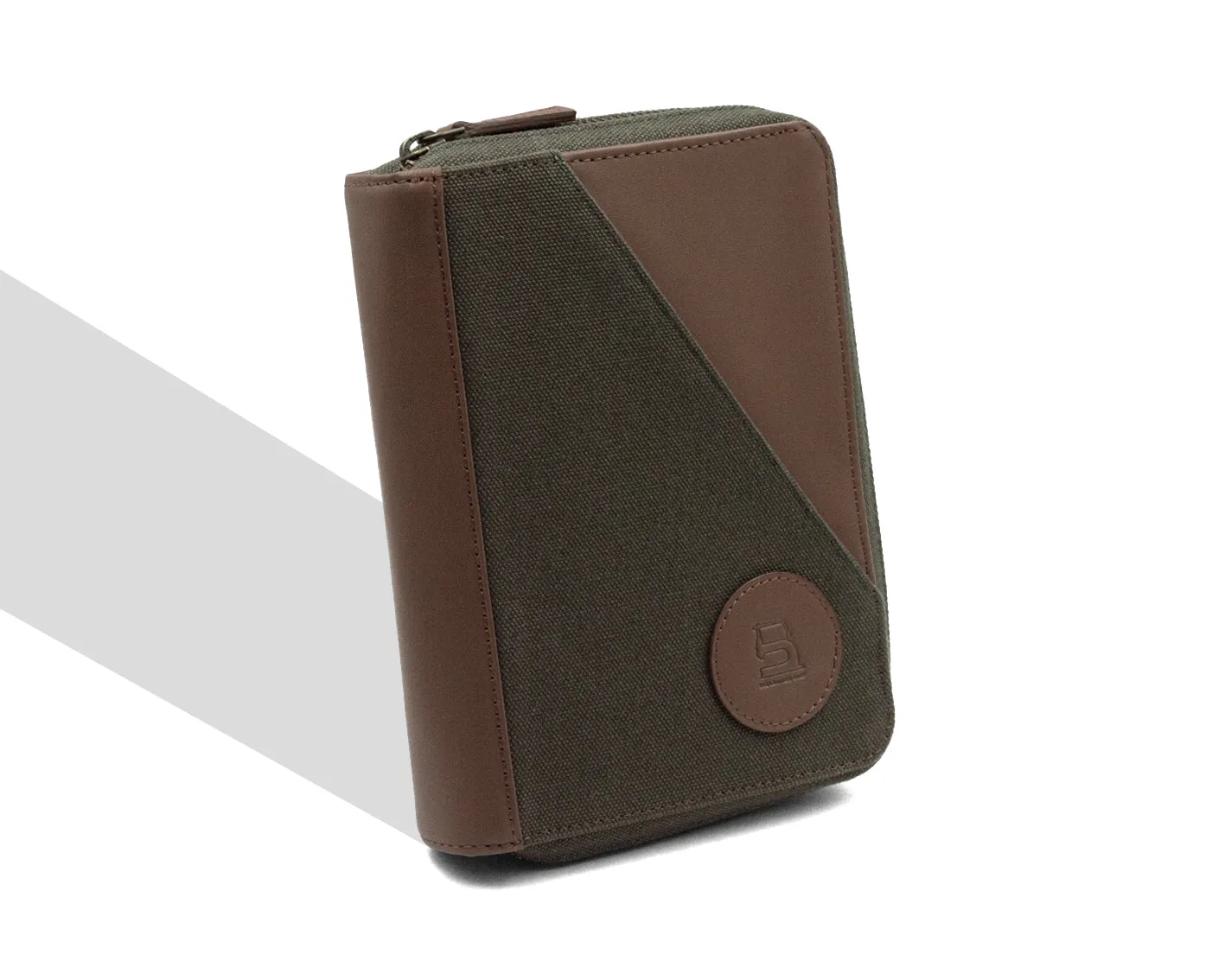 Nomad Passport Organiser - Green Canvas   Tan Leather